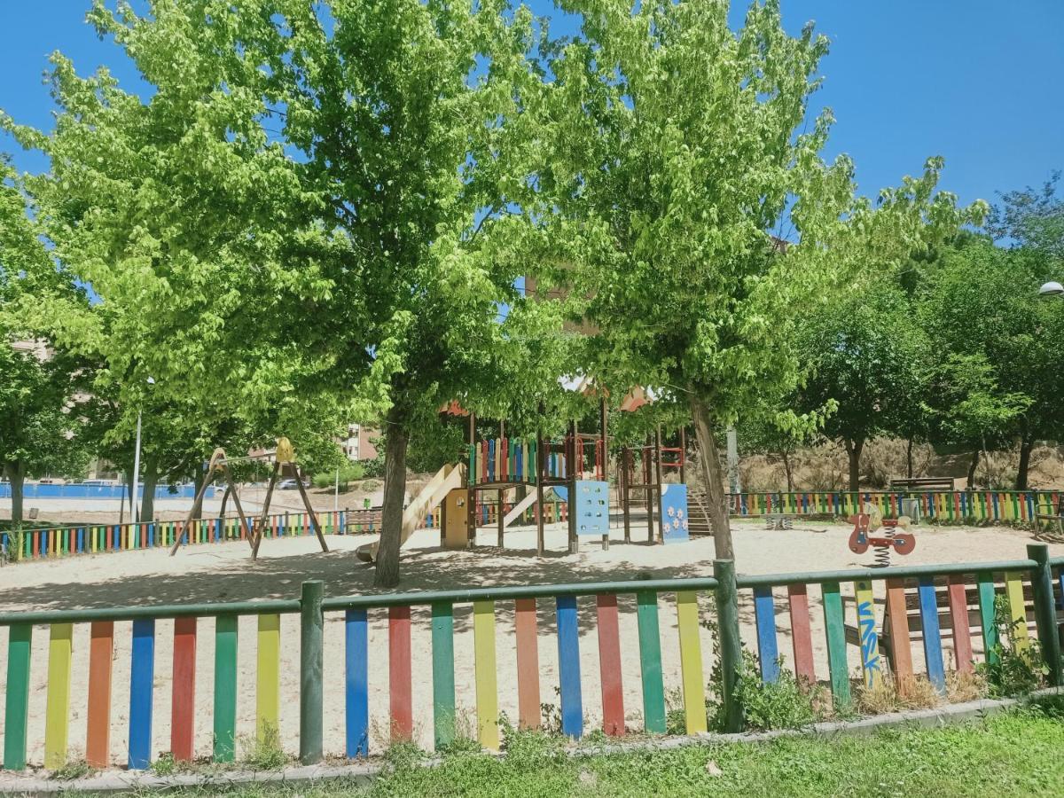 Lux Buenavista Apartment Toledo Luaran gambar
